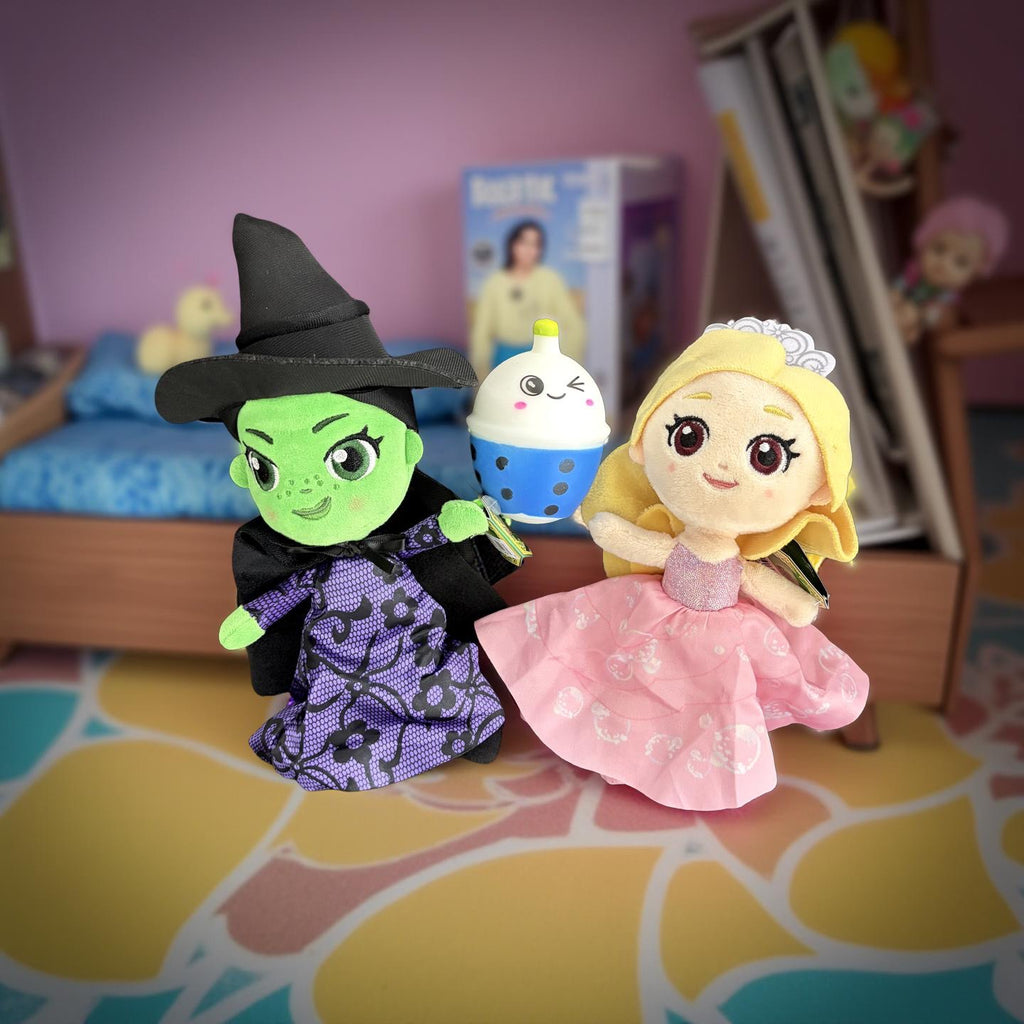 Universal Wicked Plush Dolls, 8 Inch, 2-Pack Gift Set with Witch and Princess (Elphaba & Glinda)